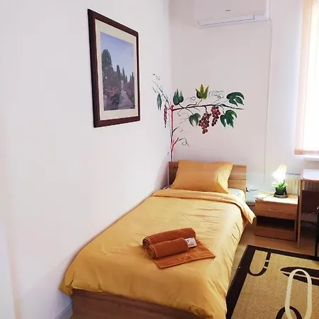 дом за гости осогово Кюстендил