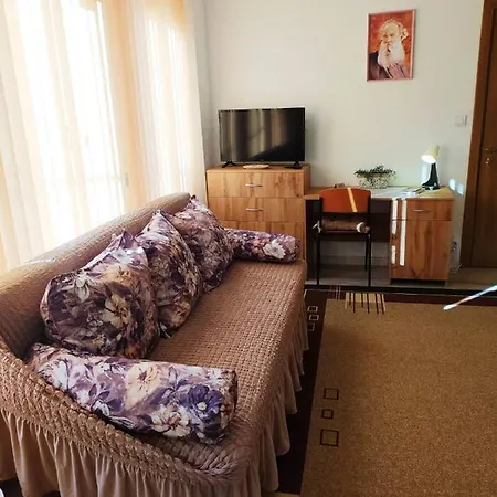 дом за гости осогово Kyustendil