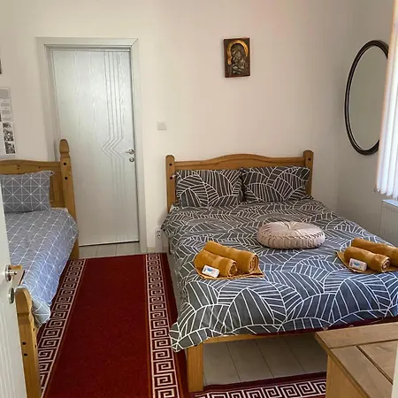 дом за гости осогово Апартаменты Кюстендил