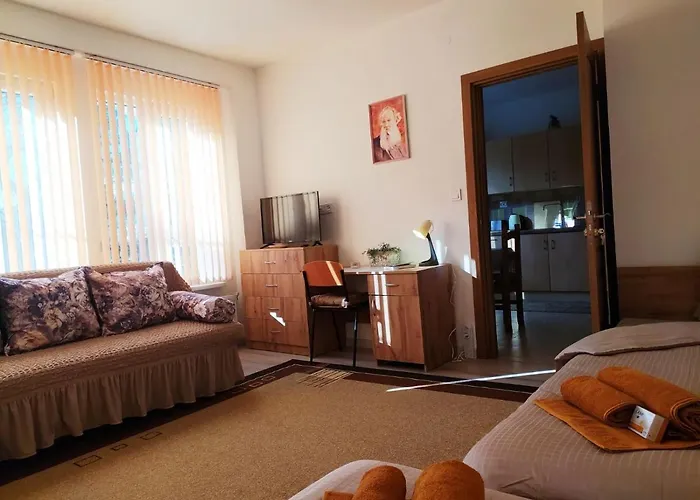 дом за гости осогово